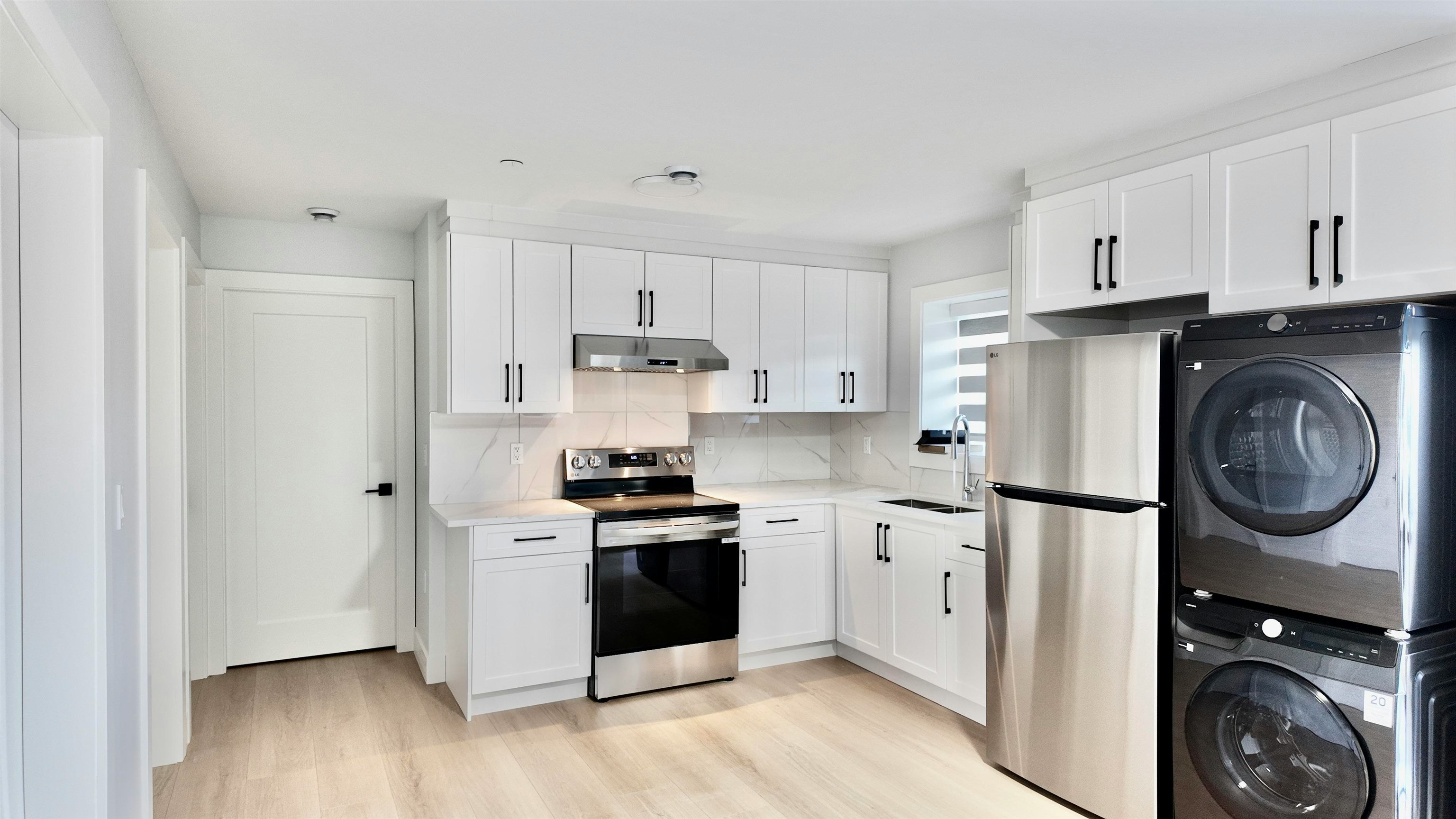 1328 E 64th Avenue, Vancouver, BC, V5X 2P1 - 9