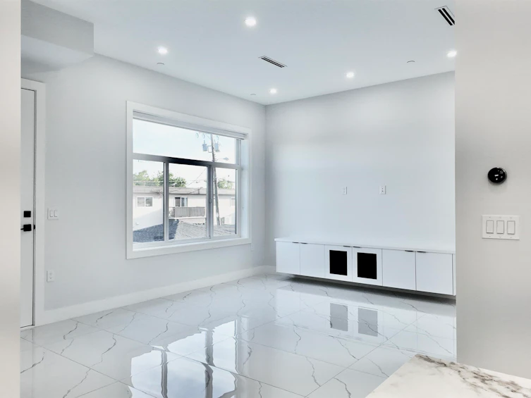 1328 E 64th Avenue, Vancouver, BC, V5X 2P1 - 5