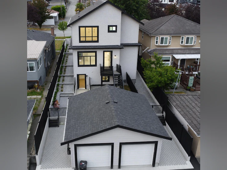 1328 E 64th Avenue, Vancouver, BC, V5X 2P1 - 2