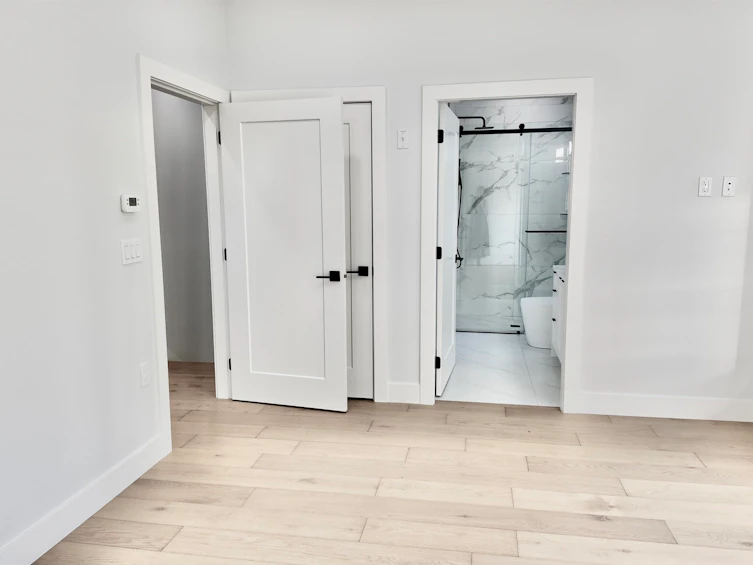 1330 E 64th Avenue, Vancouver, BC, V5X 2P1 - 10