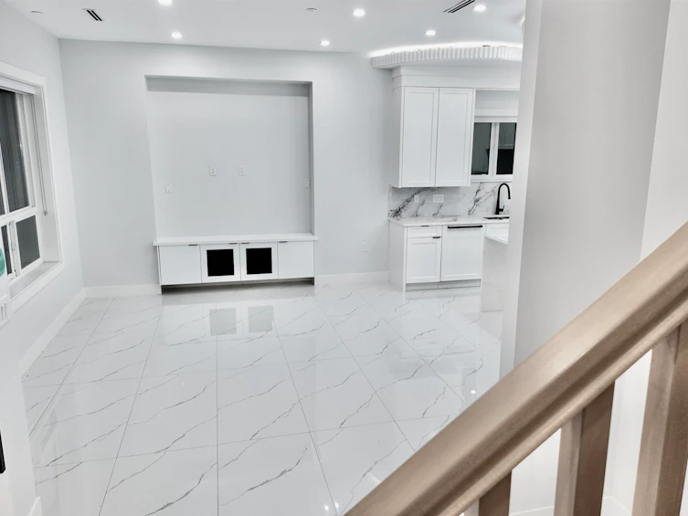 1330 E 64th Avenue, Vancouver, BC, V5X 2P1 - 5