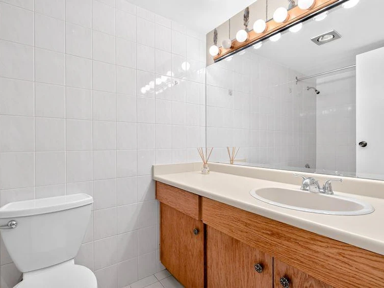 101-4105 Imperial Street, Burnaby, BC, V5J 1A6 - 24