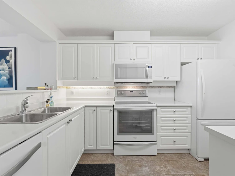 411-12148 224 Street, Maple Ridge, BC, V2X 3N8 - 2