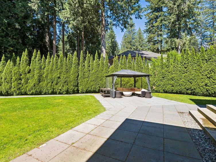 4577 Capilano Road, North Vancouver, BC, V7R 4K2 - 28
