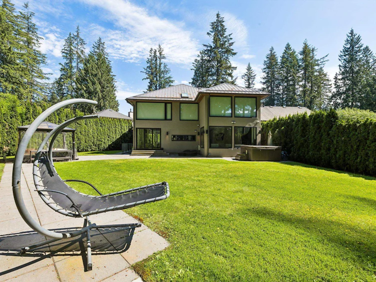 4577 Capilano Road, North Vancouver, BC, V7R 4K2 - 30