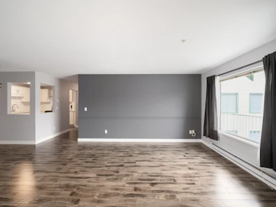 317-19236 Ford Road - 5