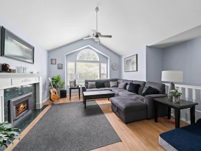 275 Forrest Crescent - 4
