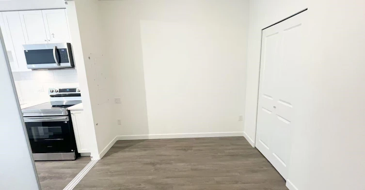12*-15733 85 Avenue, Surrey, BC, V4N 6W8 - 12