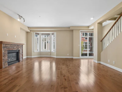 132-20738 84 Avenue - 5