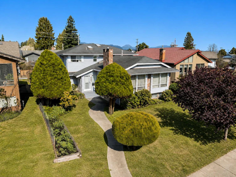 431 Glenbrook Drive, New Westminster, BC, V3L 5J3
