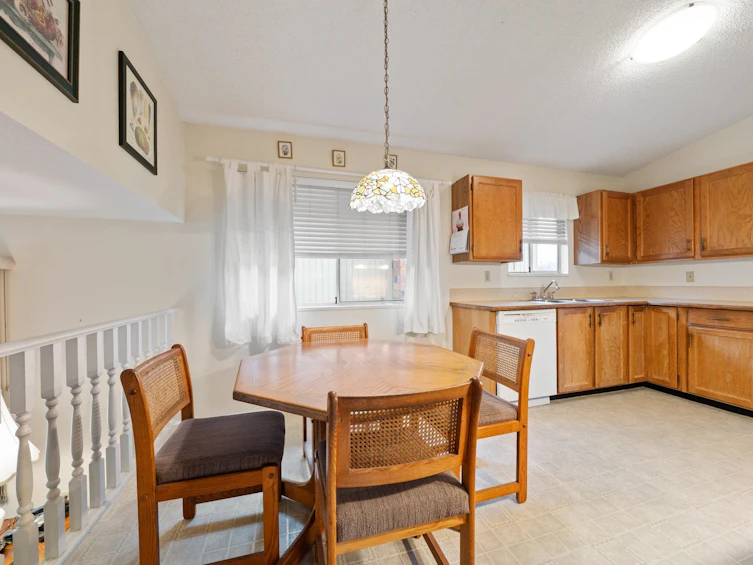 431 Glenbrook Drive, New Westminster, BC, V3L 5J3 - 12