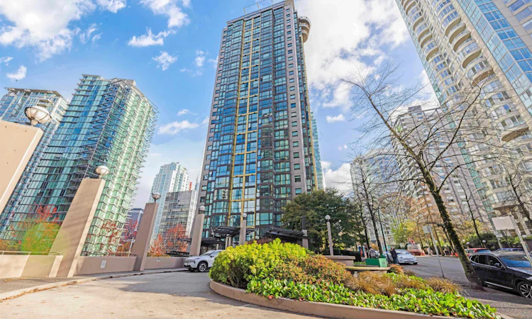 1208-1331 Alberni Street