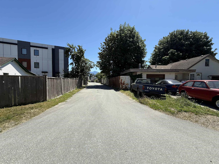 45881 Rowat Avenue, Chilliwack, BC, V2P 1J2 - 12