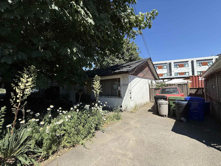 45881 Rowat Avenue, Chilliwack, BC, V2P 1J2 - 3