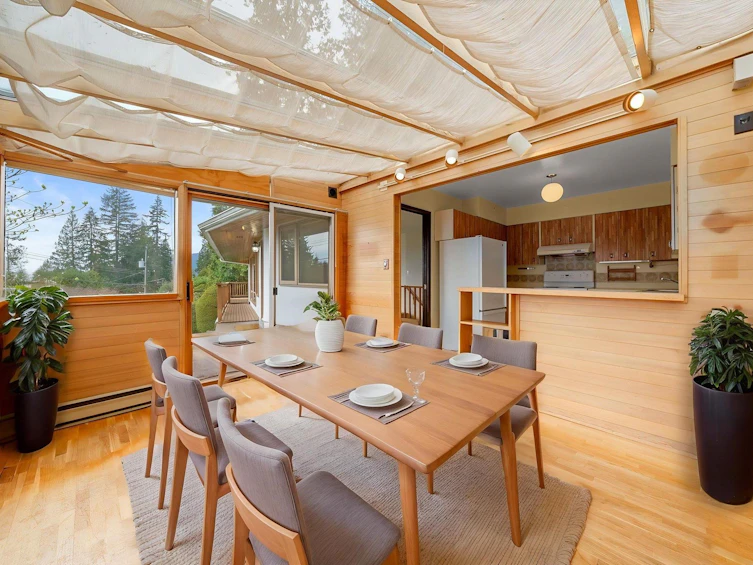 234 Rondoval Crescent, North Vancouver, BC, V7N 2W7 - 12