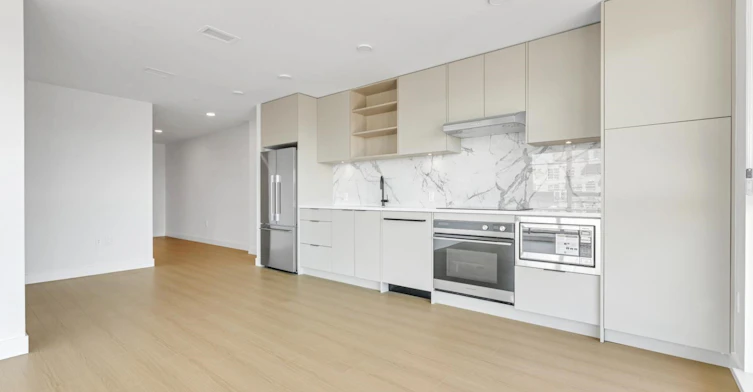 401-422 E 3rd Street, North Vancouver, BC, V7L 0K1 - 5
