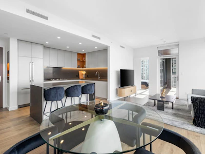 1707-720 Farrow Street - 3