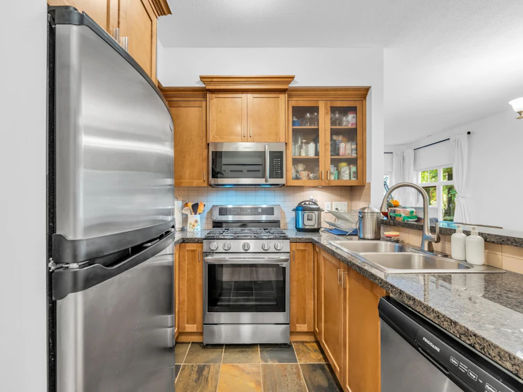 138-7388 Macpherson Avenue, Burnaby, BC, V5J 0A1 - 13