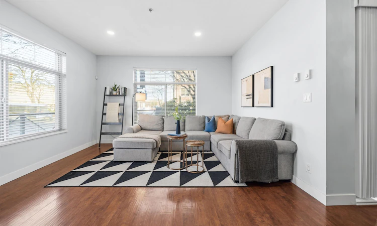 112-2330 Wilson Avenue