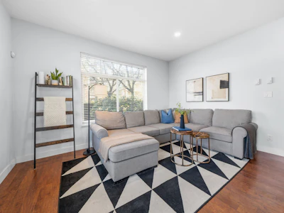 112-2330 Wilson Avenue - 2