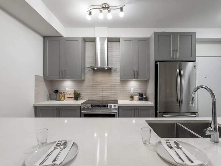 B108-9689 140 Street, Surrey, BC, V3T 0P3 - 10