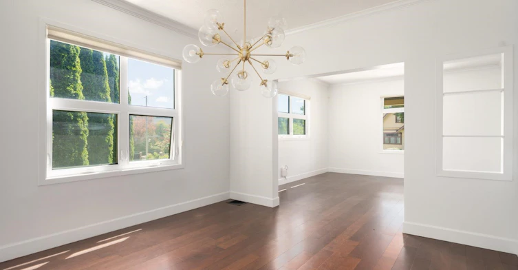 925 E 19th Avenue, Vancouver, BC, V5V 1K8 - 5
