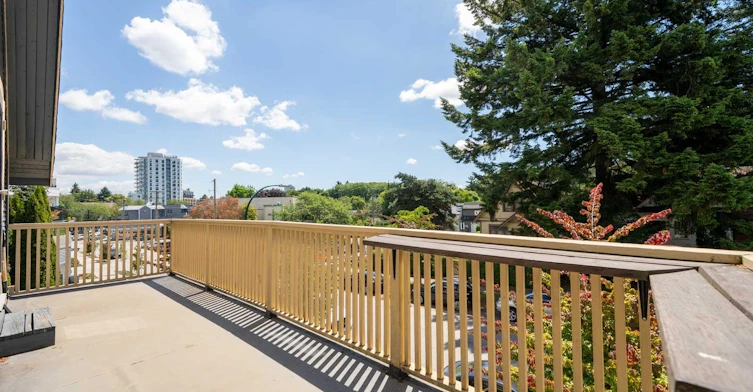 925 E 19th Avenue, Vancouver, BC, V5V 1K8 - 21