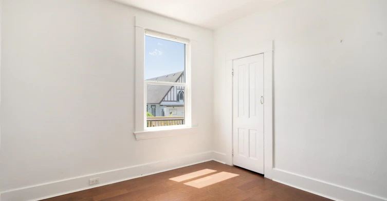925 E 19th Avenue, Vancouver, BC, V5V 1K8 - 8