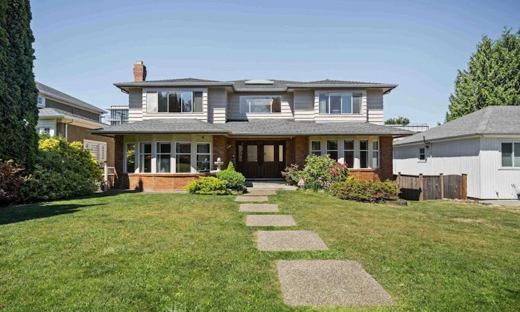 455 W 26th Avenue
