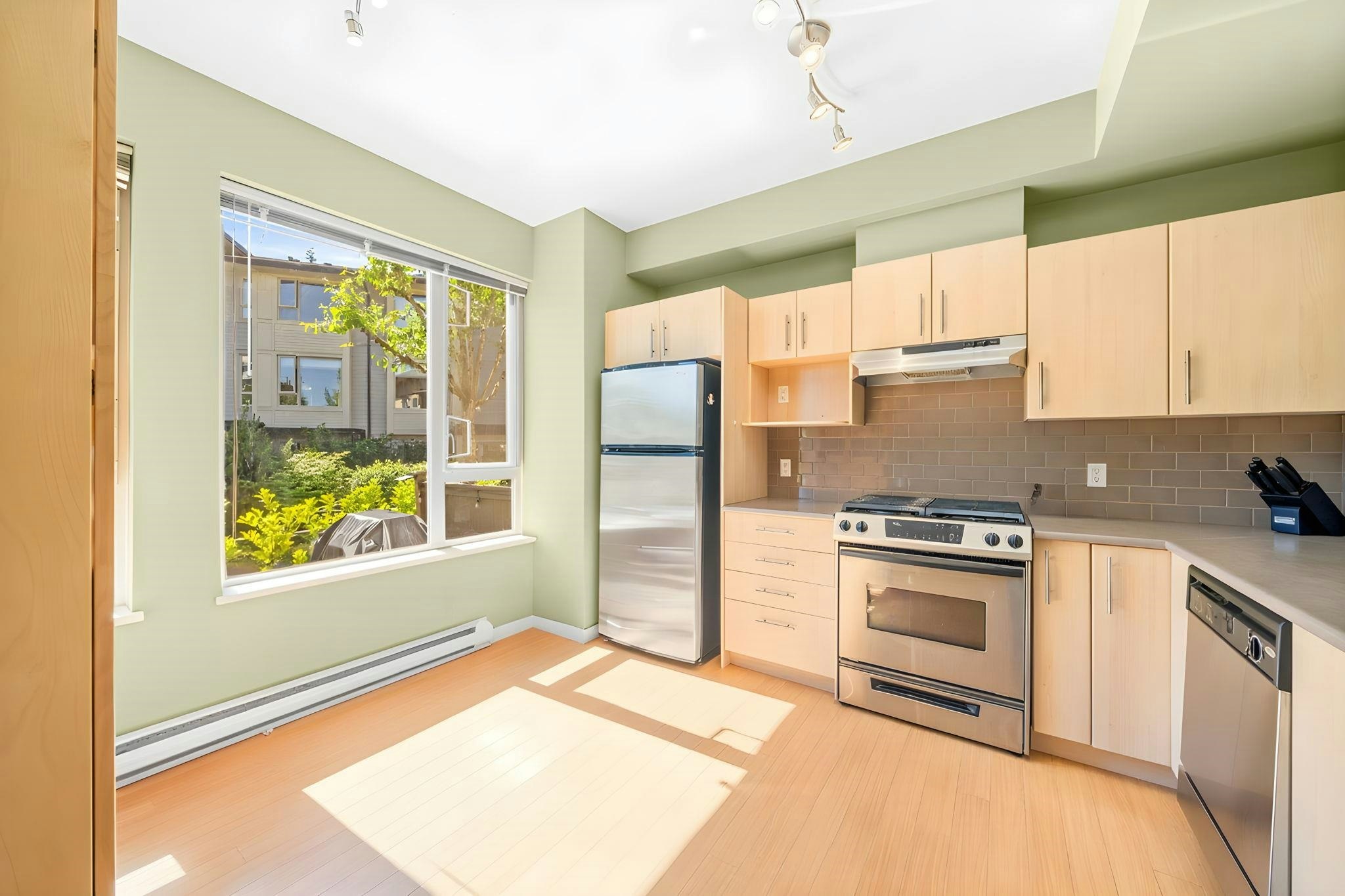 131-9229 University Crescent, Burnaby, BC, V5A 4Z2 - 7
