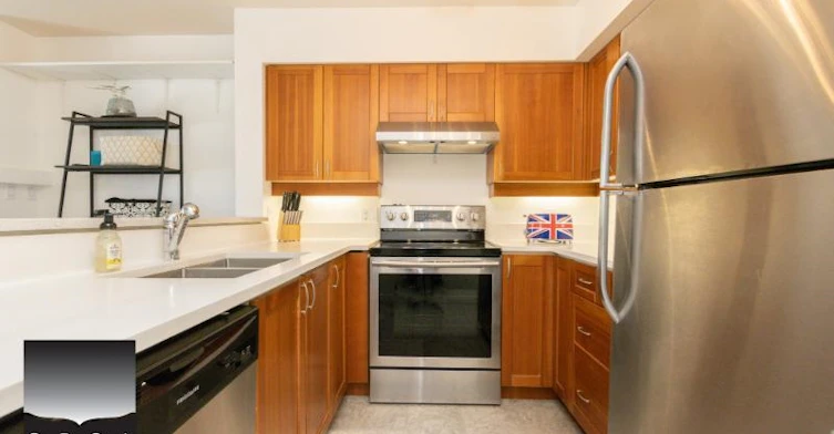 301-3727 West 10th Avenue, Vancouver, BC, V6R 2G5 - 5