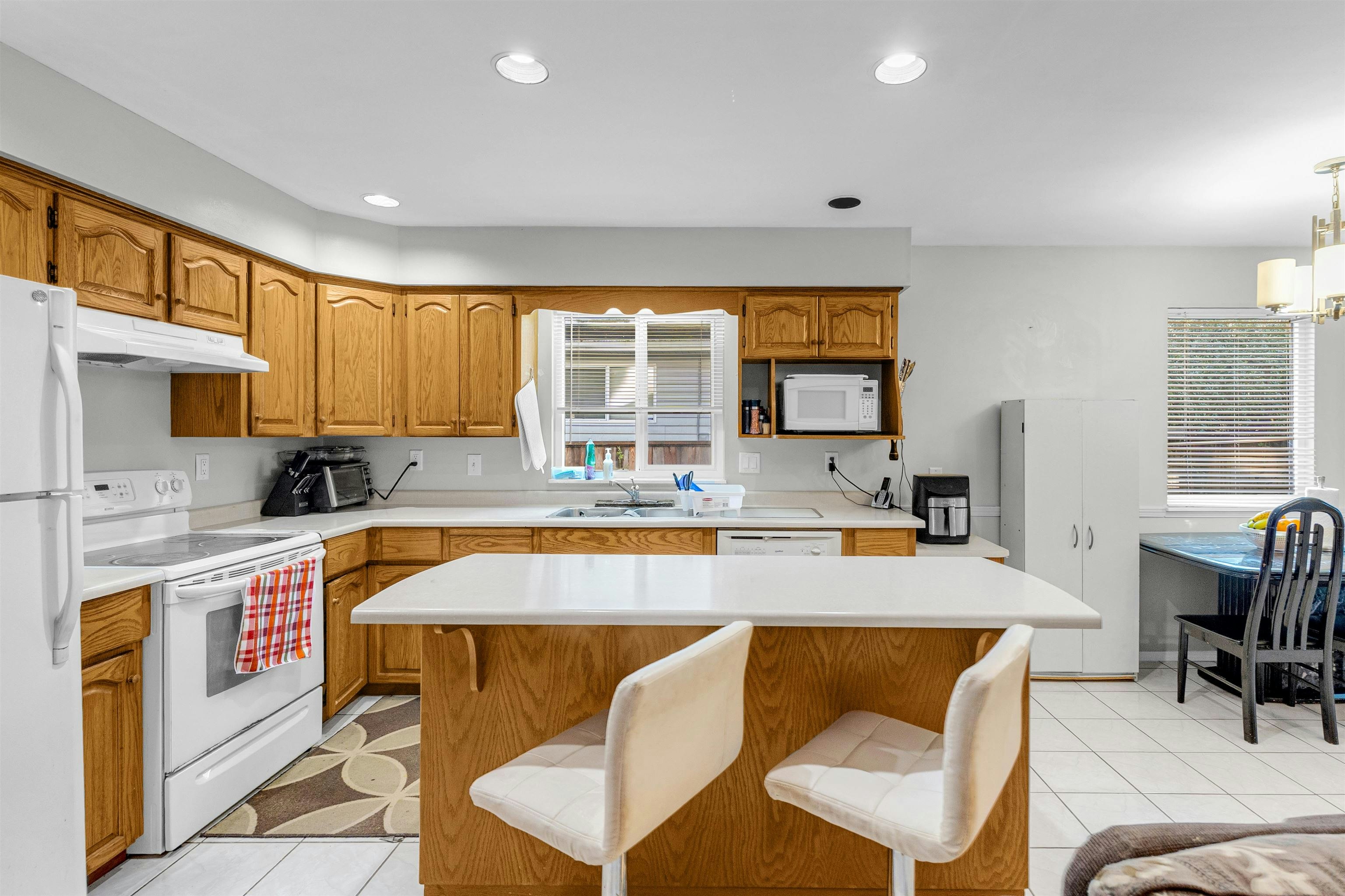 12905 65 Avenue, Surrey, BC, V3W 9H4 - 6