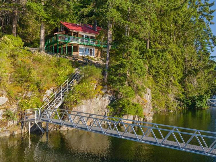 4707 Francis Peninsula Road, Pender Harbour Egmont, BC, V0N 2H1
