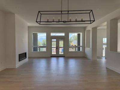 10113 Elderberry Crescent - 4