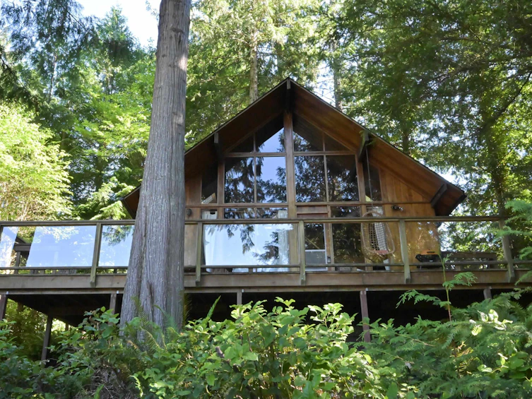 6190 Coracle Drive, Sechelt, BC, V7Z 0C9