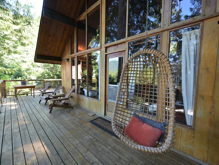 6190 Coracle Drive, Sechelt, BC, V7Z 0C9 - 6