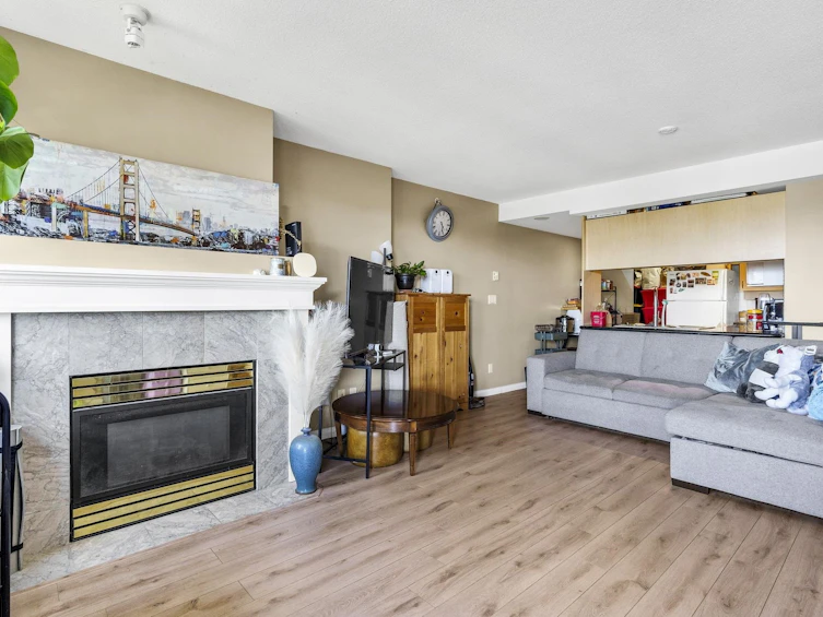 1303-6611 Cooney Road, Richmond, BC, V6Y 4C5 - 4