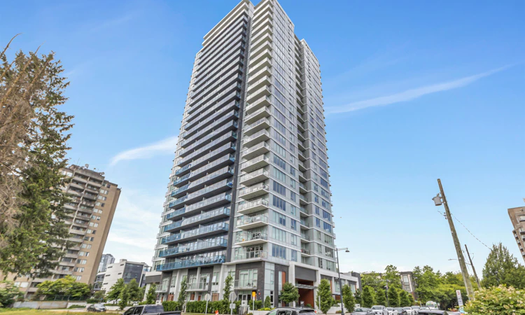 1810-13428 105 Avenue