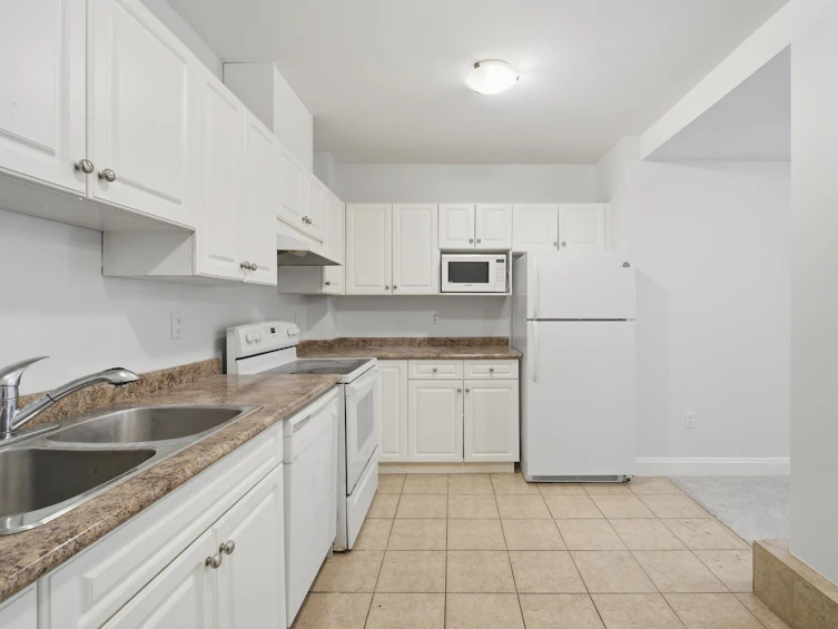 2411 George Street, North Vancouver, BC, V7P 2N4 - 29