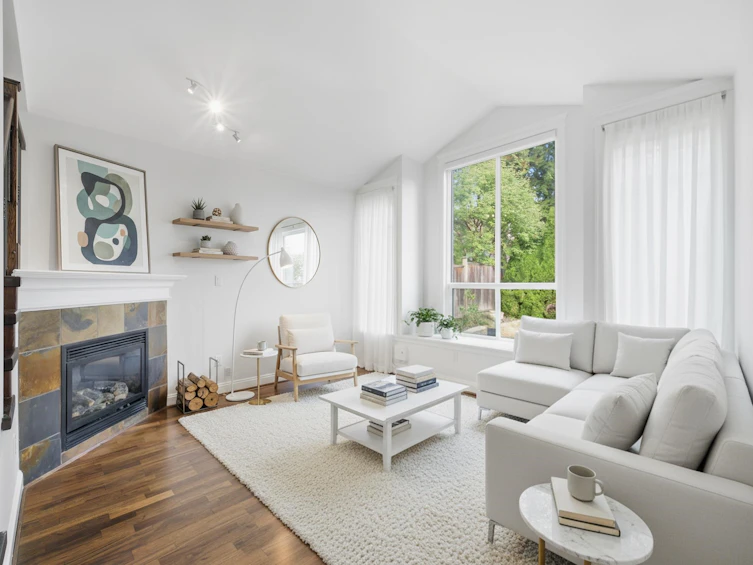 2411 George Street, North Vancouver, BC, V7P 2N4 - 3