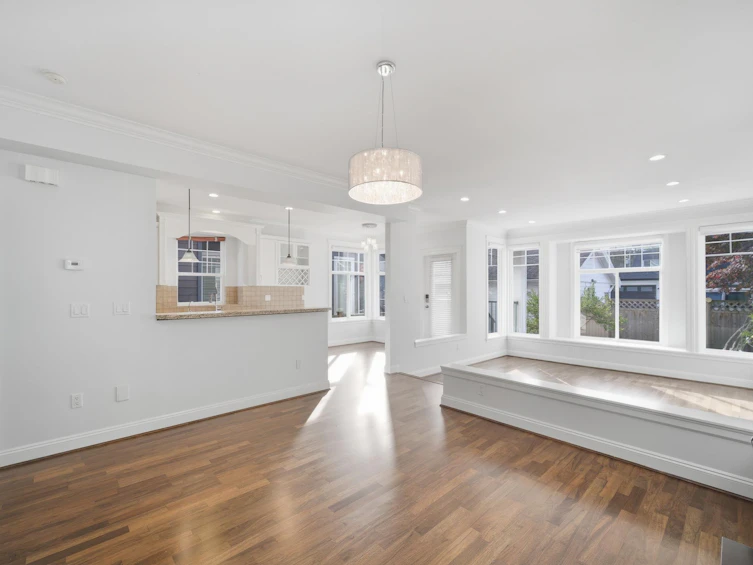 2411 George Street, North Vancouver, BC, V7P 2N4 - 10