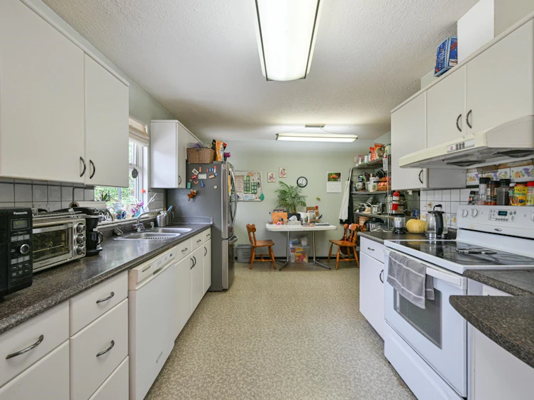 8532 Brooke Road, Delta, BC, V4C 4G1 - 9