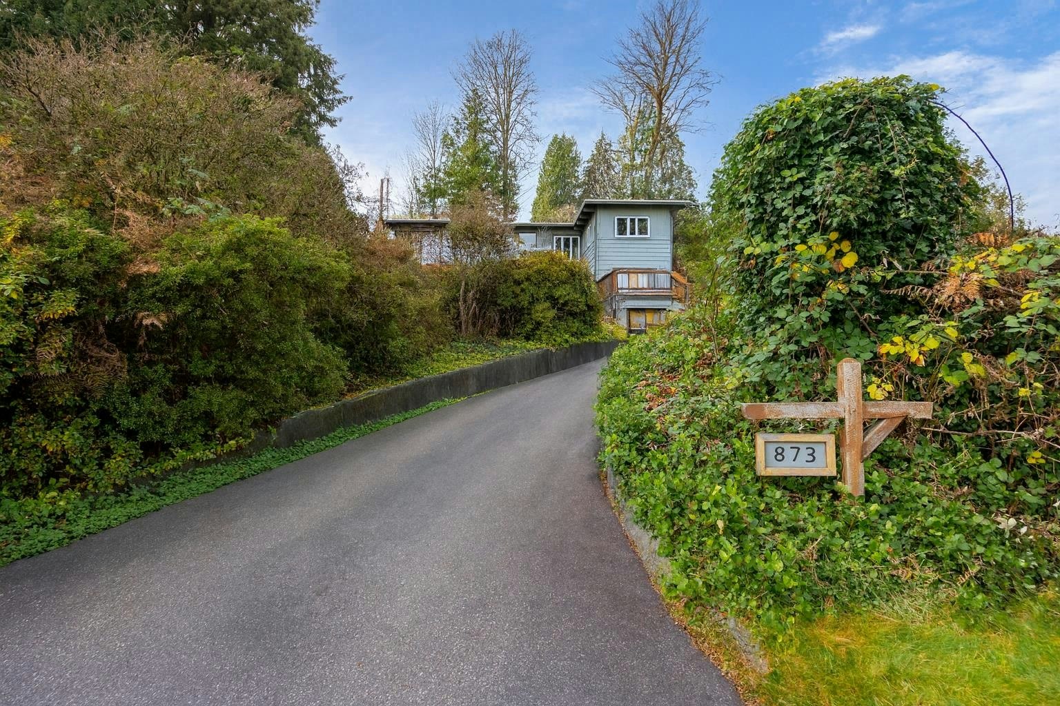 873 Baycrest Drive, North Vancouver, BC, V7G 1N7 - 12