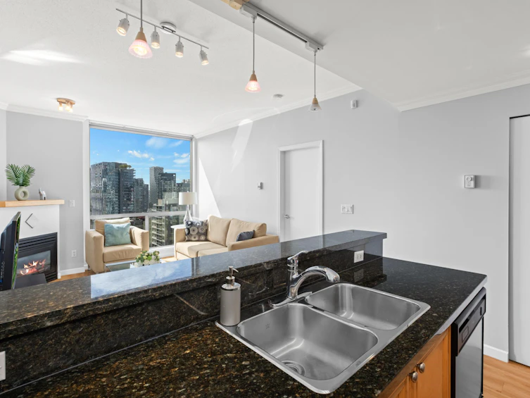 2505-928 Richards Street, Vancouver, BC, V6B 6P6 - 10