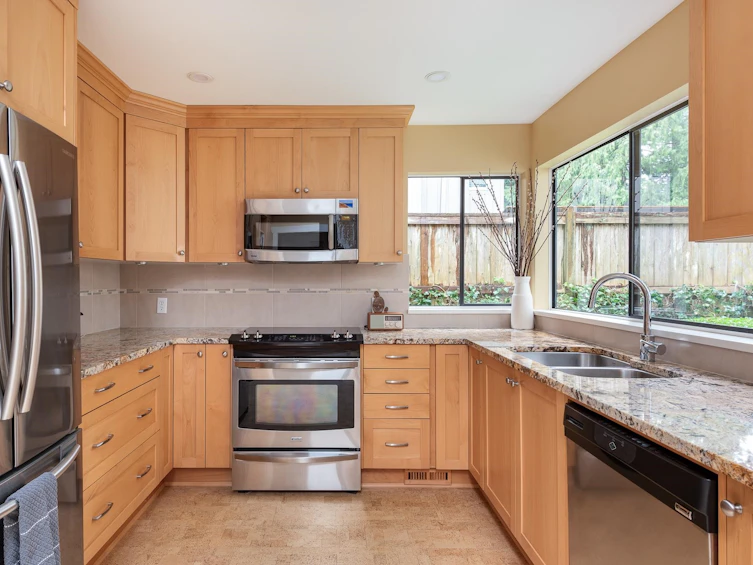 2376 King Albert Avenue, Coquitlam, BC, V3J 7E4 - 7