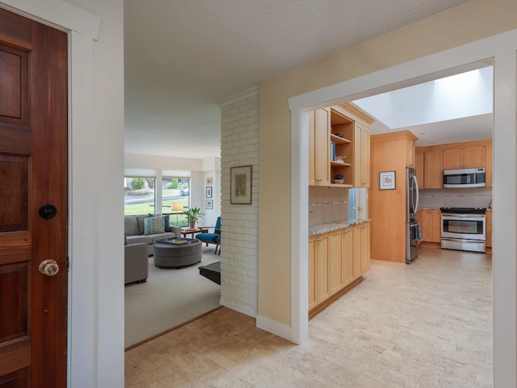 2376 King Albert Avenue, Coquitlam, BC, V3J 7E4 - 11