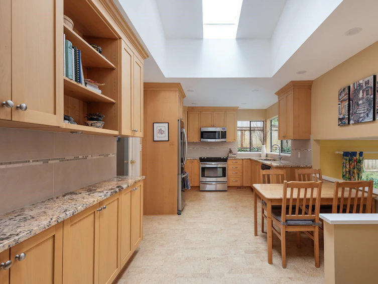 2376 King Albert Avenue, Coquitlam, BC, V3J 7E4 - 8