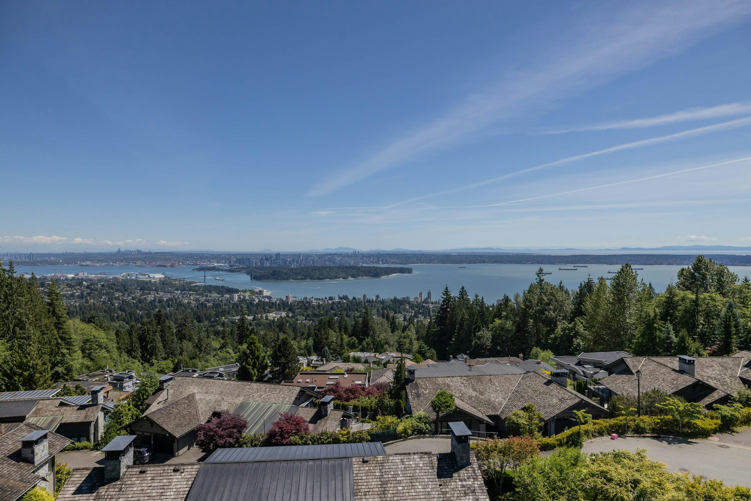 PH2-2200 Chippendale Road, West Vancouver, BC, V7S 3J4