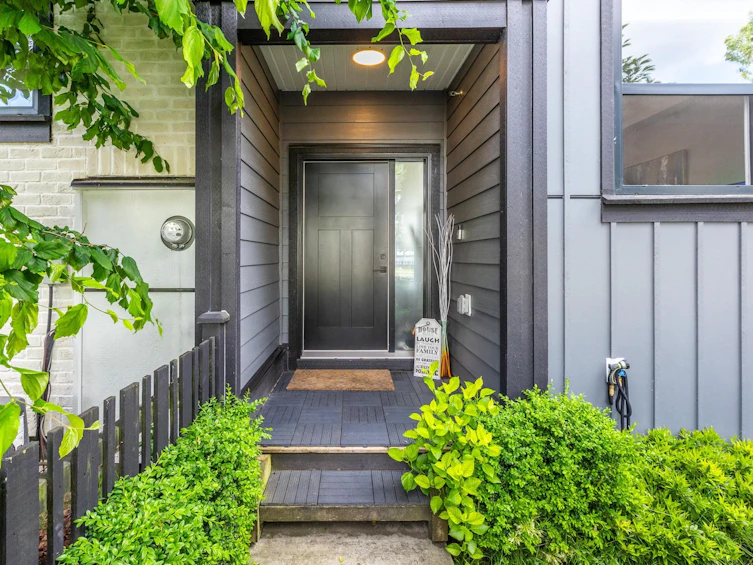 8163 202 Street, Langley, BC, V2Y 3K2
