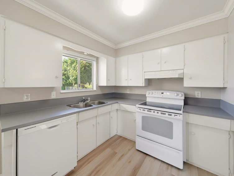 3561 York Street, Port Coquitlam, BC, V3B 4A8 - 10